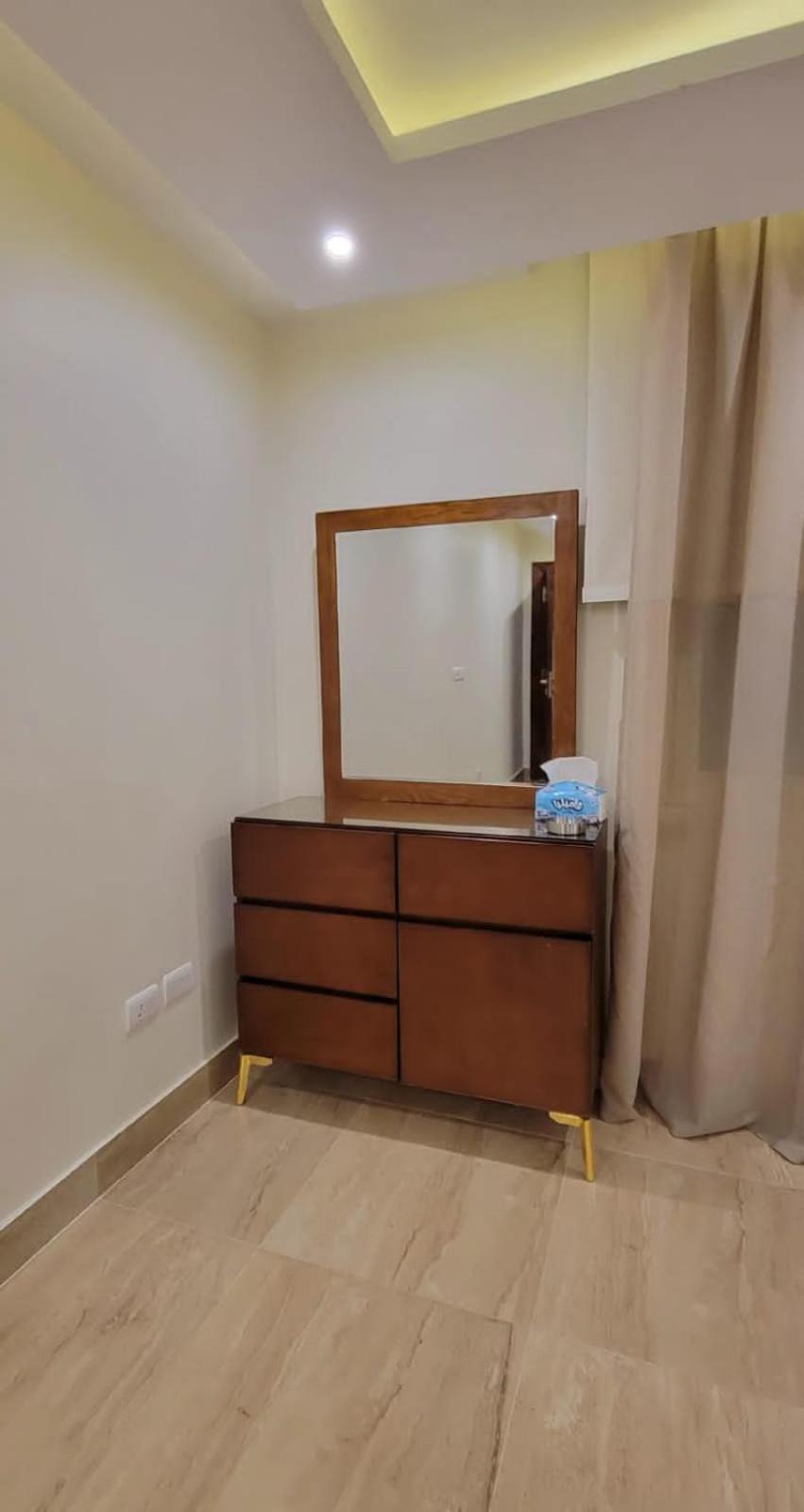 Luxury Apartments, Mohandiseen 502 Apartment *
