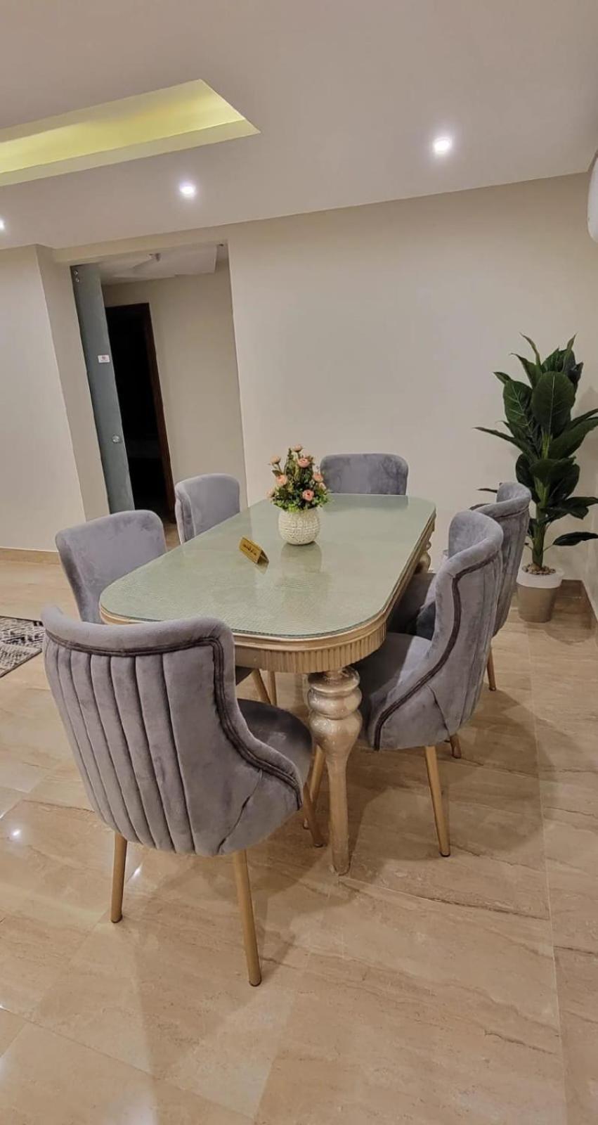 Apartment Luxury Apartments, Mohandiseen 502 *
