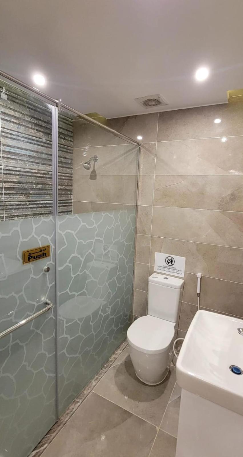 Luxury Apartments, Mohandiseen 502 Apartment *